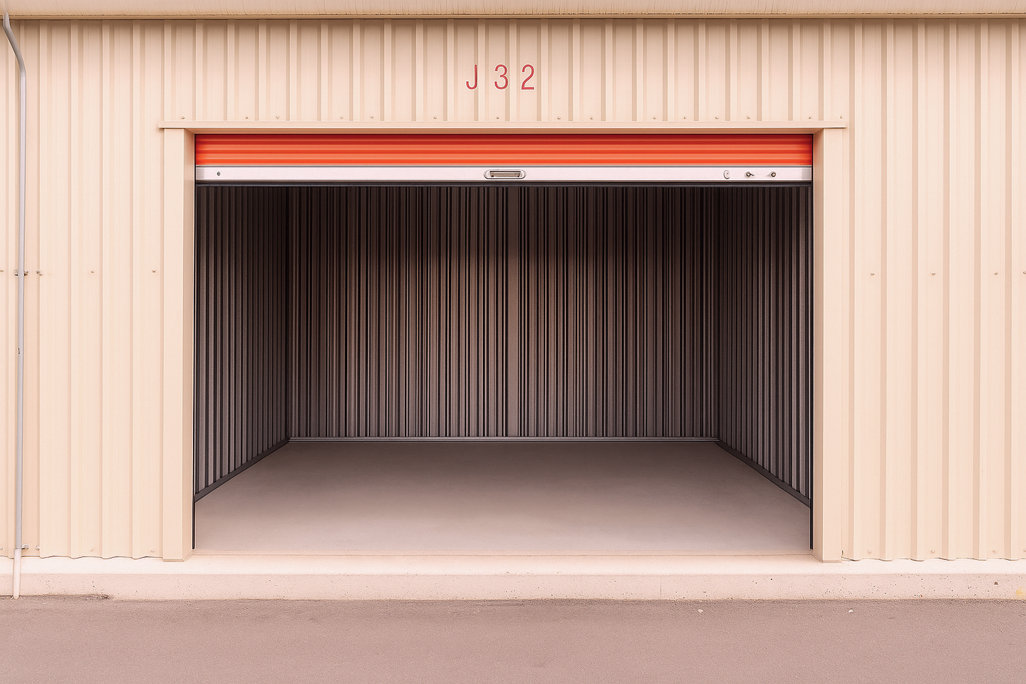 Bodega grande vac’a en M‡s Espacio